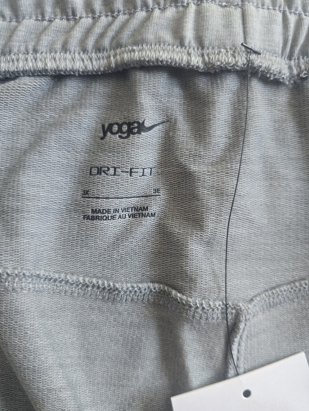 Nike Yoga DriFit Plus Size Women's Gray Training Jogger Capris 7/8 Length 3X - Picture 12 of 16